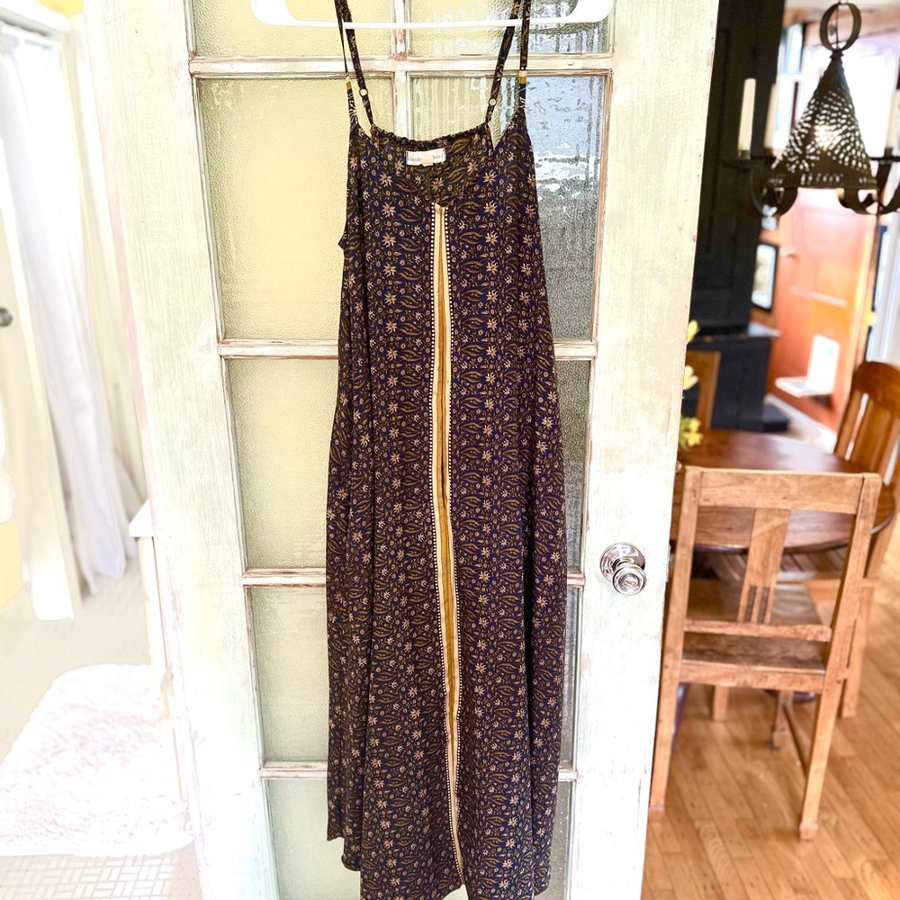 Elegant Navy and Gold Women's Dress